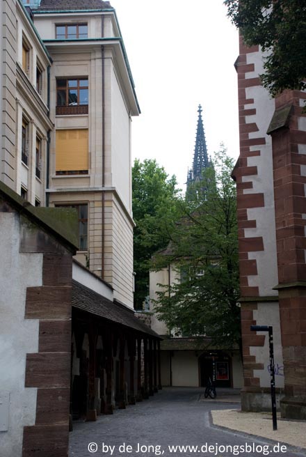 Basel – Blick auf Kirche-featured_image